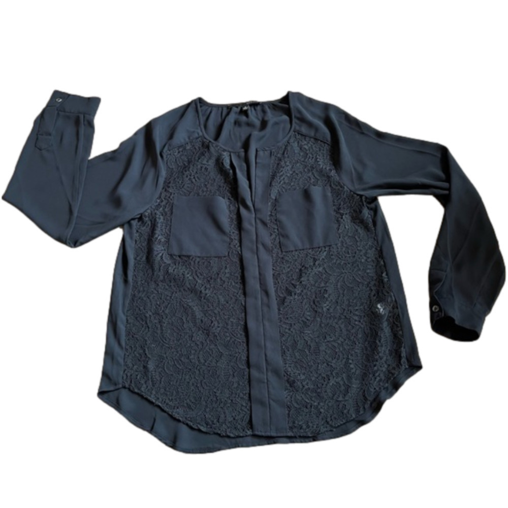 HARVÉ BENARD Black Lace Blouse with Pockets, Size Medium